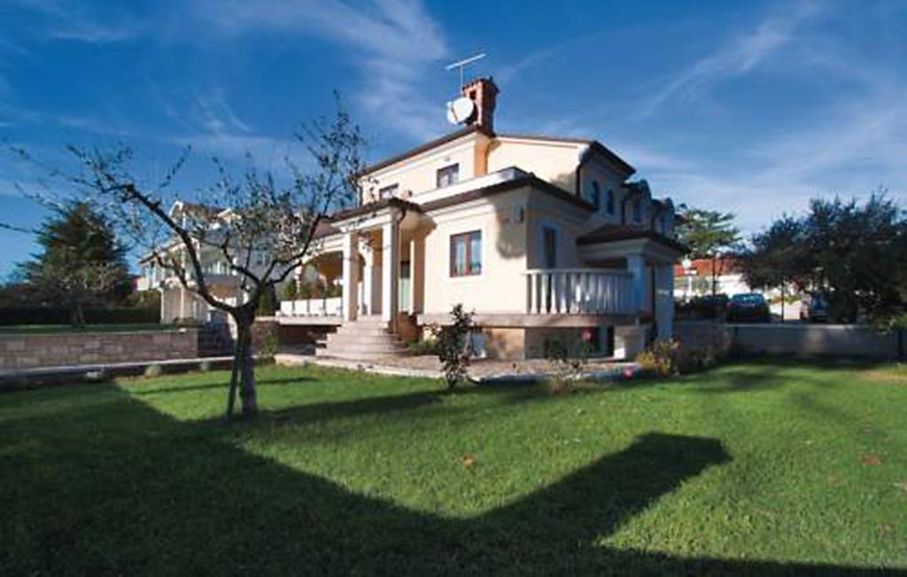 Apartments Villa Teuta Umag Ngoại thất bức ảnh